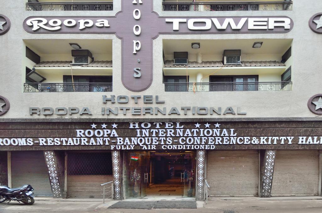 אמריצר Hotel Roopa International מראה חיצוני תמונה