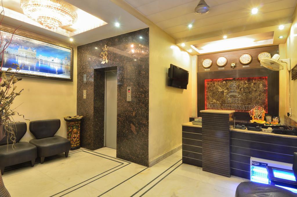 אמריצר Hotel Roopa International מראה חיצוני תמונה